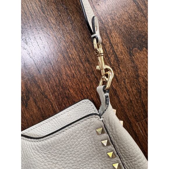 VALENTINO Garavani Rockstud Dove Gray Small Hobo Crossbody Shoulder Bag - FLAW - Picture 5 of 11